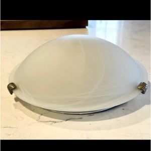 12” diameter flush mount ceiling light